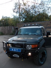 Бампер передний силовой со съемным кенгурином KDT Toyota FJ Cruiser   2401