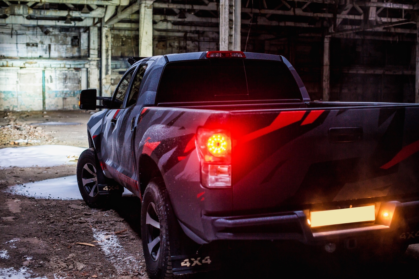 Крылья широкие задние Toyota Tundra Double Cab 2006-2013 STC-TTDC06-RF