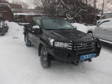 Бампер передний силовой со съёмным кенгурином KDT Toyota HILUX   15016