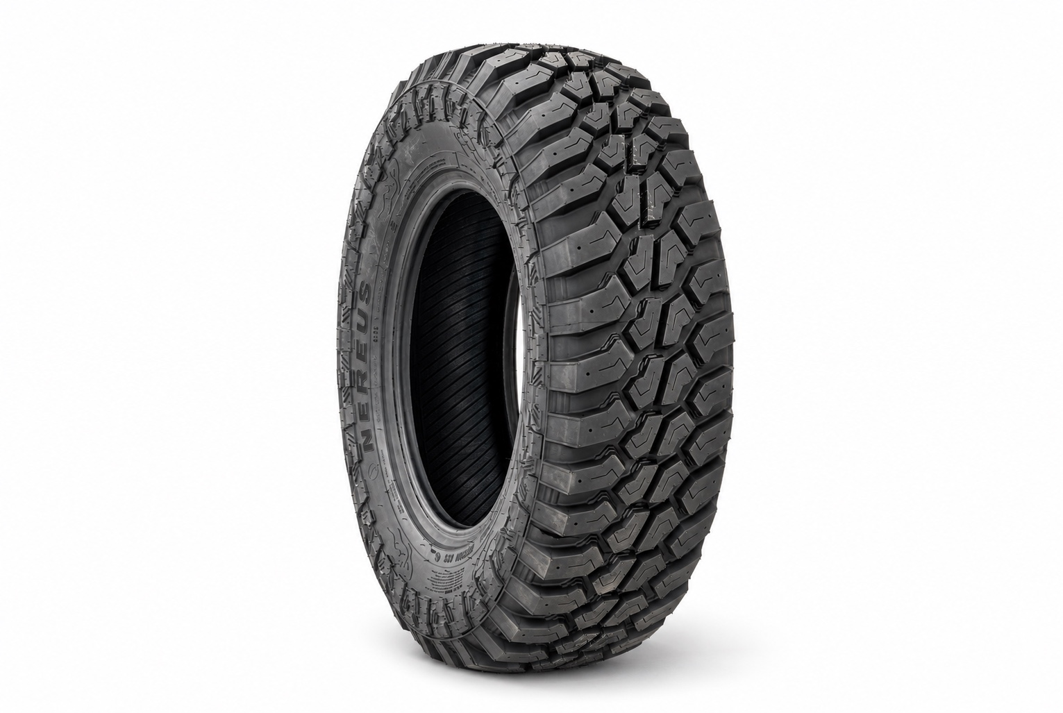 Фото покрышки: Шина NEREUS NS523 M/T LT265/70R17 118/115Q POR N0306H