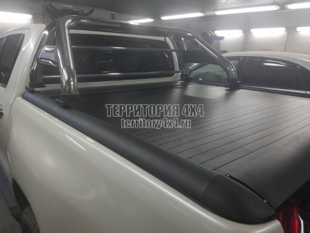 Крышка рольставни с дугой (нерж. сталь) ROLLER LID на Toyota Hilux Revo (2015-2019) -411114
