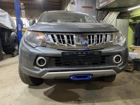 Площадка под лебедку в штатный бампер Mitsubishi L200 2016-2019 г.в pa-l200-16-19