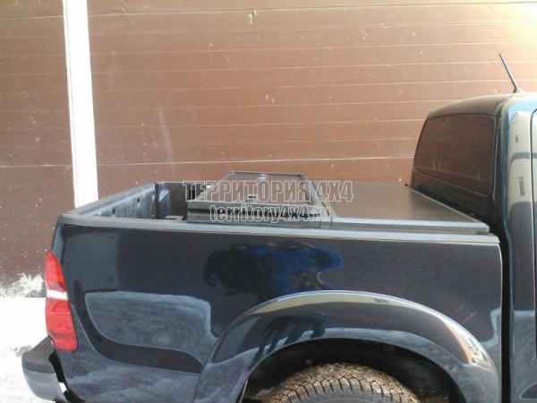 Крышка алюминиевая трехсекционная Ruggedliner на Toyota Hilux (2006-2014) -726682