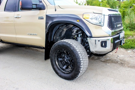 Расширители арок PRO Comp TOYOTA TUNDRA 2014- передняя часть   57087