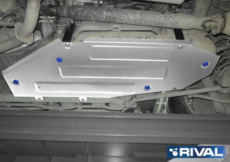 Защита топливного бака RIVAL Toyota Land Cruiser 200 2015-  333.9515.1