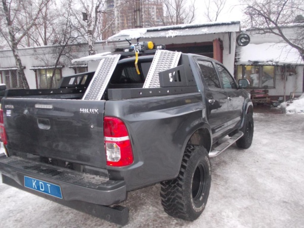 Дуга безопасности многофункциональная KDT Toyota HILUX  15061