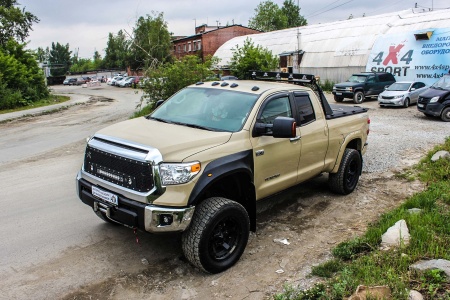 Расширители арок PRO Comp TOYOTA TUNDRA 2014- передняя часть   57087