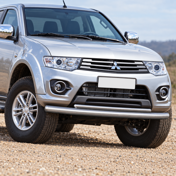 Фото для каталога: Защита переднего бампера d76+d42 Rival Mitsubishi L200 2006-2015 R.4004.016