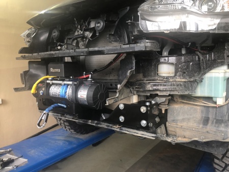 Площадка под лебёдку в штатный бампер РИФ Toyota Fortuner 2015+  RIFFRT-30000
