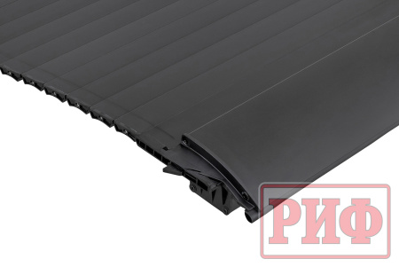 Крышка кузова РИФ для Mitsubishi L200 2024+, роллета раздвижная, алюминиевая, черная 1550x1533 мм ZM53B