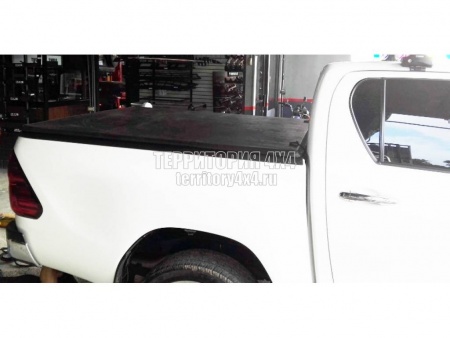 Крышка виниловая трехсекционная Winbo на Toyota Hilux Revo (2015-2019) -169173