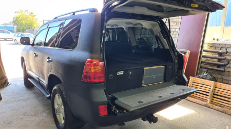 Спальник-органайзер Toyota Land Cruiser 200 коврики, кухонный модуль TLC2000014