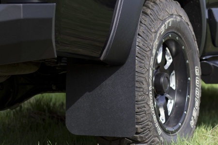 Брызговики под расширители колесных арок, вынос 25мм Toyota Hilux 2015-  BT-123502