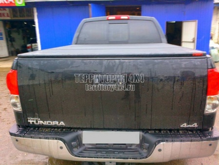Крышка алюминиевая трехсекционная Kramco на Toyota Tundra (2007-2013) -887153