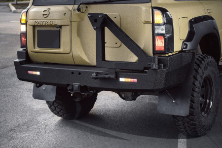 Бампер задний Nissan Patrol Y61 1997+ калитка справа, фонари STC-NPY61-BR-C2-L1