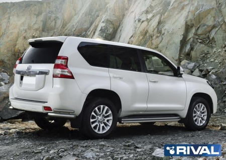 Защита заднего бампера d76+d42 уголки RIVAL Toyota Land Cruiser Prado 150 2009-2013-2017 R.5704.022