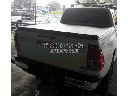 Крышка виниловая трехсекционная Winbo на Toyota Hilux Revo (2015-2019) -169173
