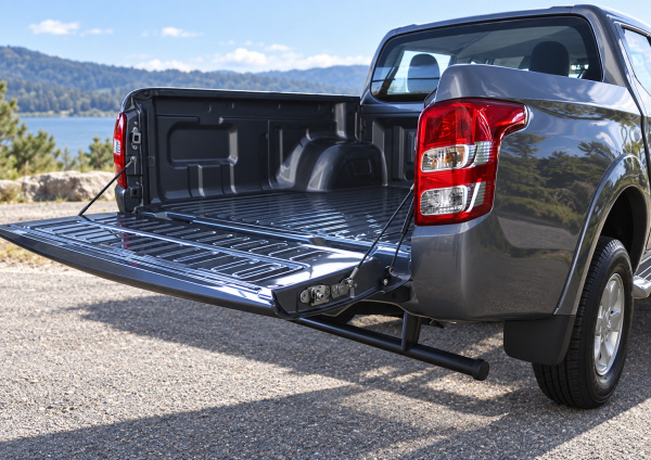 Фото изделия: Амортизатор багажника, 1 шт. Rival Mitsubishi L200 2016- AB.ST.4010.1 — изображение 1