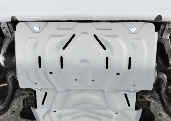 Фото изделия: Защита радиатора Rival Fiat Fullback 2016-/Mitsubishi L200 2015-/Mitsubishi Pajero Sport 2016- 333.4046.2 — изображение 1