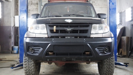 Бампер авс-дизайн передний uaz патриот/пикап/карго 2005- (композит 8 мм, под штатную оптику) ABC.UAZ.FB.03D