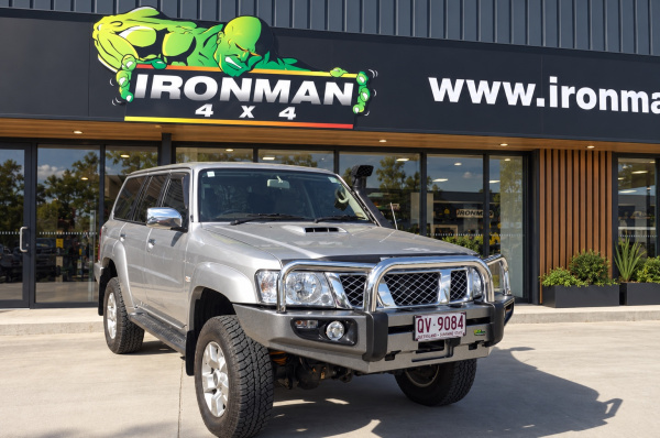 Nissan Patrol с оборудованием Ironman — вид спереди